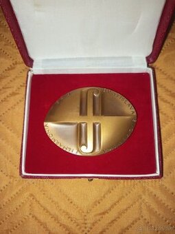 Nadpis: Pamätná plaketa Slovenská filharmónia 1949 – v pôvod