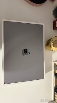 MacBook Air 13 M3 Space gray