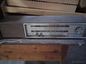 Rádio z osemdesiatych rokov