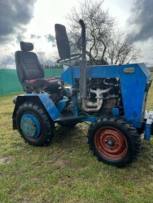 Traktor 1203