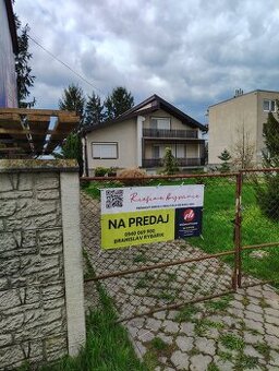 Na predaj: priestranný 5 izbový rodinný dom v obci Tôň (