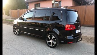 Vw Touran 1,6 TDi, dsg, 7 miestny