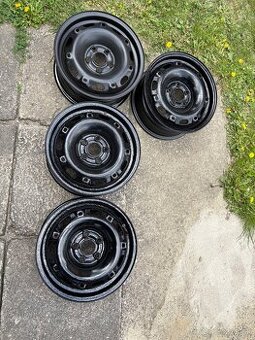 Predám disky a letné pneumatiky 185/60 R14