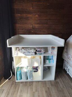 Prebaľovaci pult IKEA