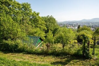 Záhradka blízko mesta – pokoj, výhľad, dostupnosť