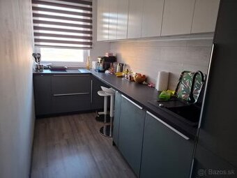 Krásny 3i byt s loggiou na sídlisku Nová Ves - Dunajská Stre