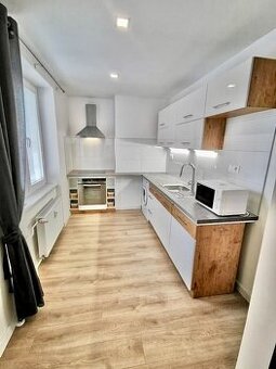 NA PRENÁJOM: Zrekonštruovaný 2-izbový byt, Prievidza - Píly