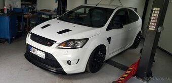 FORD FOCUS ST 2.5T