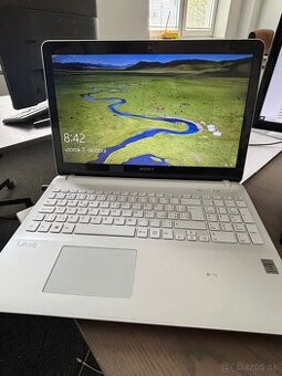 Predám Notebook Sony VAIO SVF152A29M - Vylepšený