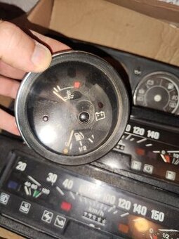 Tachometre škoda Lada