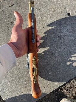 Replika perkusnej pištole