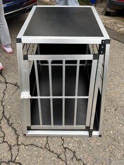 Klietka pre psa do auta