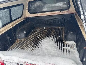 Mitsubishi l200 plastová vanička korby