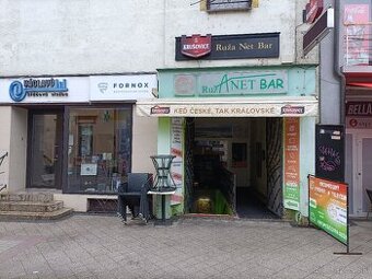 frekventovaná pešia zóna ul.Podhora 26