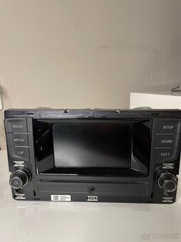 Originálne autorádio VW Golf 7 / Passat B8 – MIB Entry