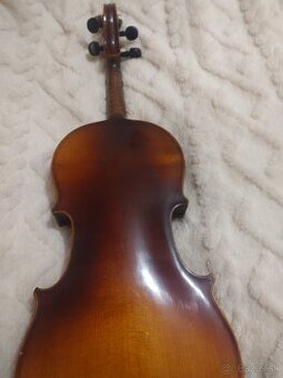 Predám staré celé husle