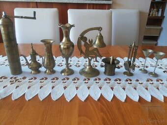 Mosadzné dekorácie