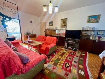 4-izbový byt s dvomi balkónmi v zeleni – Brezová, Chrenová