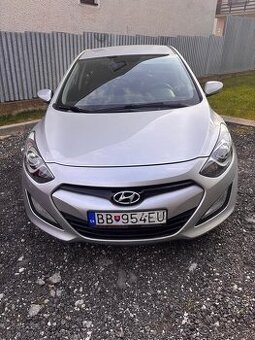 Hyundai i30, 1,6 benzin, len 57 400km