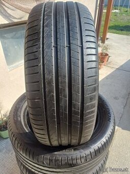 255/45 r19 letné pneumatiky ,Pirelli