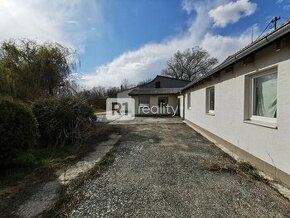 Areál pre výrobu, skladovanie.. /pozemok 2524 m2 m2, všetky 