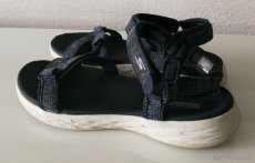 SKECHERS on The GO 600 Pôvodná cena: 59,90Eur Sandále