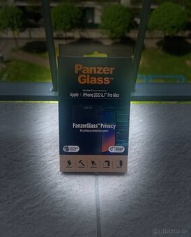 Ochranné sklo na Apple iPhone Pro Max Panzer Glass