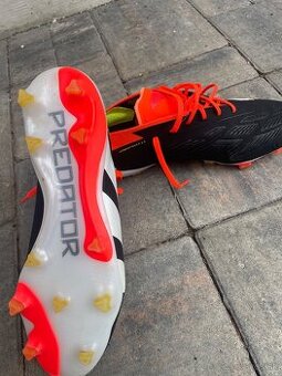 Adidas predátor