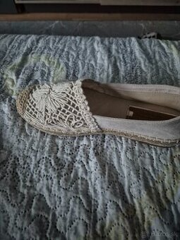 Obuv perfované espadrilky