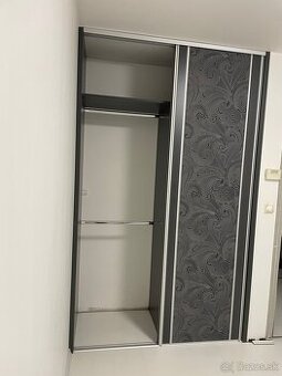 Predám vstavanú skriňu 155x250cm