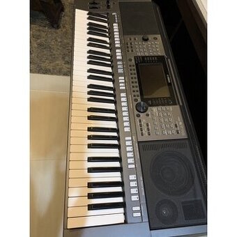 Yamaha psr s770