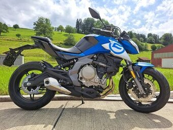 CFMOTO 650 NK – 2021, len 200 km, stav novej