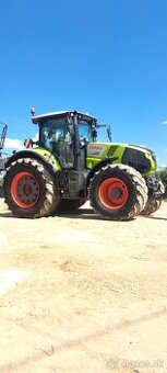 Traktor Claas Axion 850