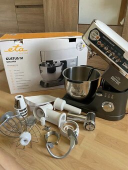 Multifunkčný kuchynský robot