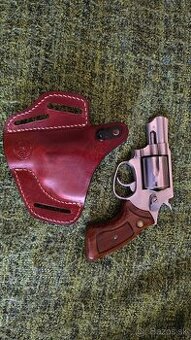 Revolver Taurus M85 nerezový. 38 Special