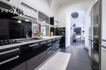 For Sale – Exclusive Commercial Premises in the Heart of Koš