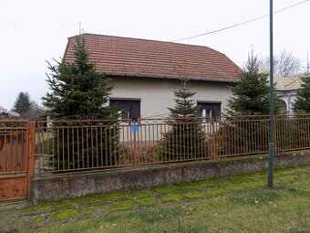 Na predaj chalupa v obci Kuraľany s garážou , pozemok 1536 - 1