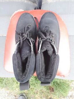 Pracovná teplá obuv