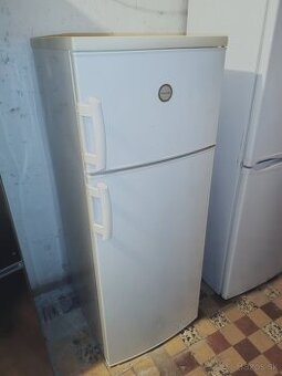 Predám chladničku Electrolux 141cm