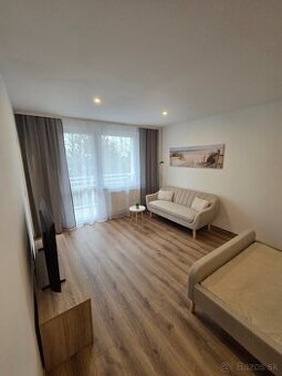 Na prenájom nový  1- izbový byt v Novom Meste nad Váhom