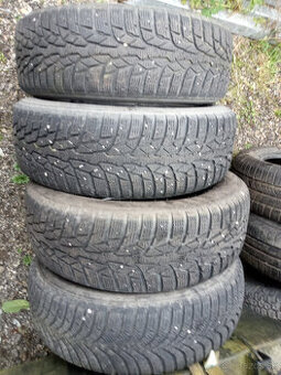 Predam zimne pneu Nokian 175/65 r15 - 1