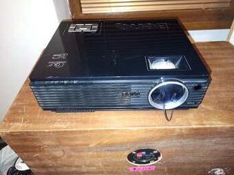 projektor BENQ MP610