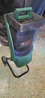 Predám drtič konárov Bosch AXT RAPID 2000