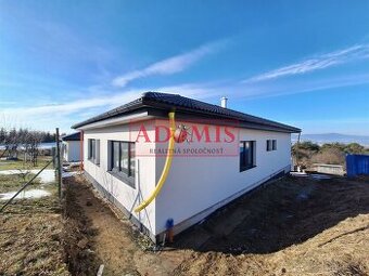 ADOMIS - predám 5-izbový bungalov2,Ortáše 607m2, aj DPH, aj 
