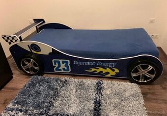 Detska Postel v tvare Auta