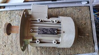 Prírubový motor Siemens 1.3kW 3435/min