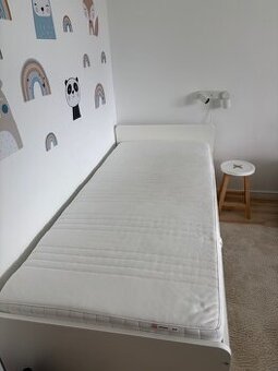 Predám matrac stredne tvrdý 90x 200 cm málo používaný.