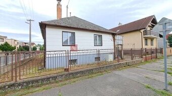 PREDAJ: Rodinný dom 3 izbový, pozemok 554m2, Pezinok