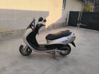 Predám skuter Peugeot elisseo 100