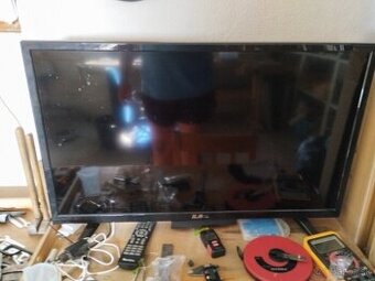 Starý LCD TV 80cm